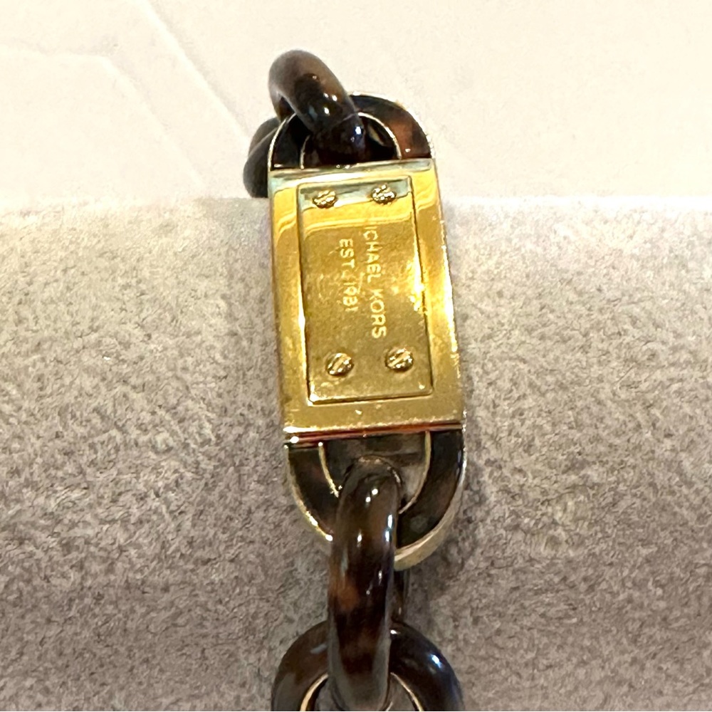 Michael Kors Bracelet.  Tortoise ID style in gold tone. - Picture 3 of 15